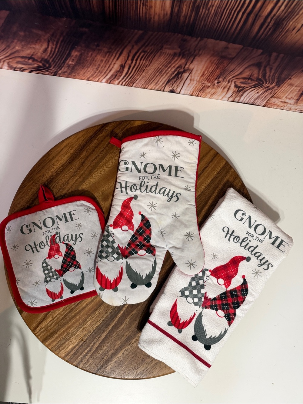 Holiday Gnome Kitchen Set - Red & Gray